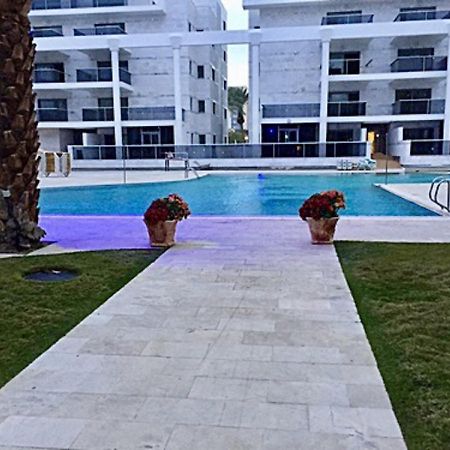 Esterin Royal Park Apartments Eilat Extérieur photo