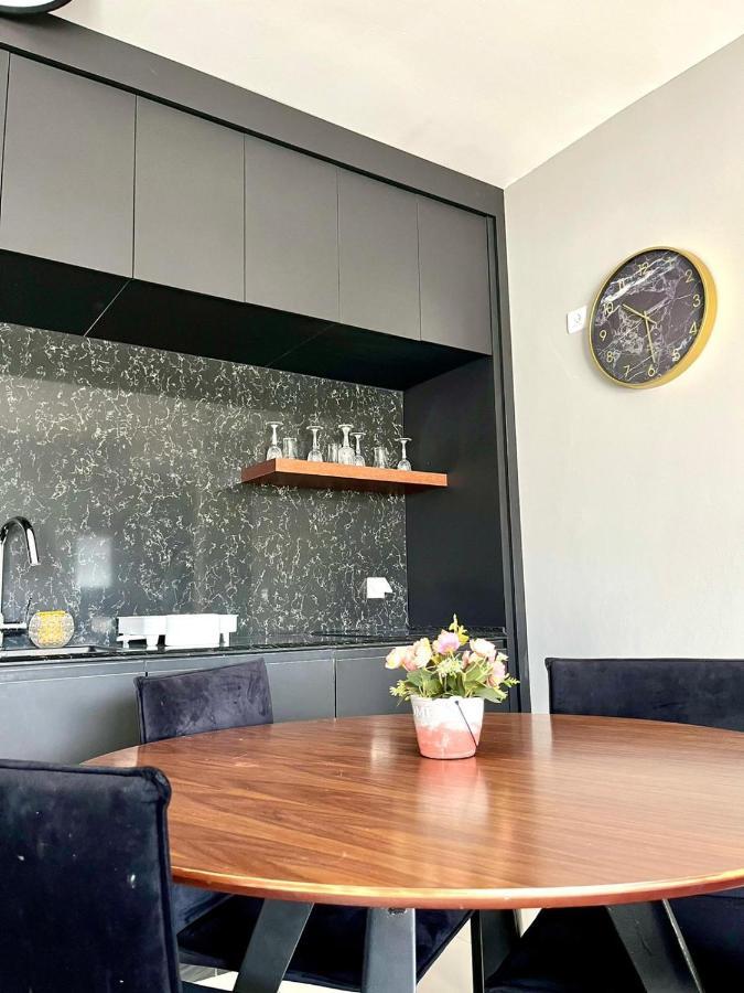 Esterin Royal Park Apartments Eilat Extérieur photo